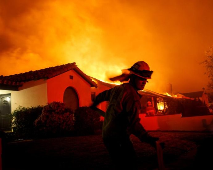 utilities-threaten-action-if-lawmakers-fail-to-cut-their-wildfire-liability-risk