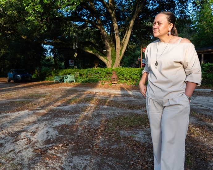 The Newest Federally Recognized Tribe Wants Better Healthcare. It May Be On Its Own.