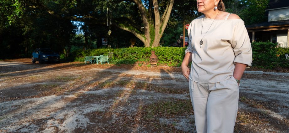 The Newest Federally Recognized Tribe Wants Better Healthcare. It May Be On Its Own.