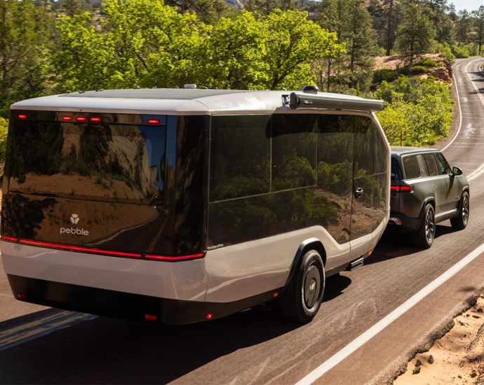 pebble’s-electric-travel-trailer-is-continually-improved-via-ota-updates