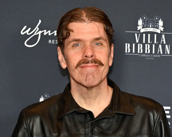 perez-hilton’s-loved-ones-share-health-update-following-hospitalization