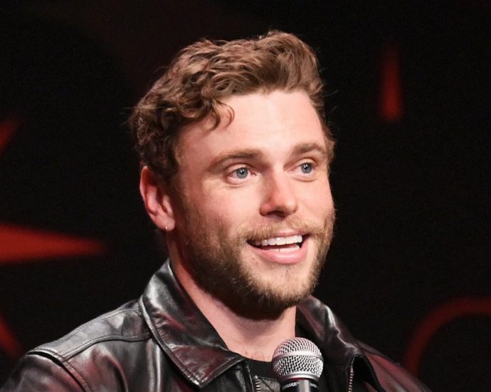 olympian-gus-kenworthy-announces-he’s-engaged-to-boyfriend-andrew-rigby