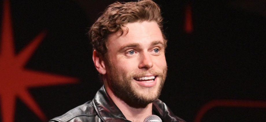 olympian-gus-kenworthy-announces-he’s-engaged-to-boyfriend-andrew-rigby