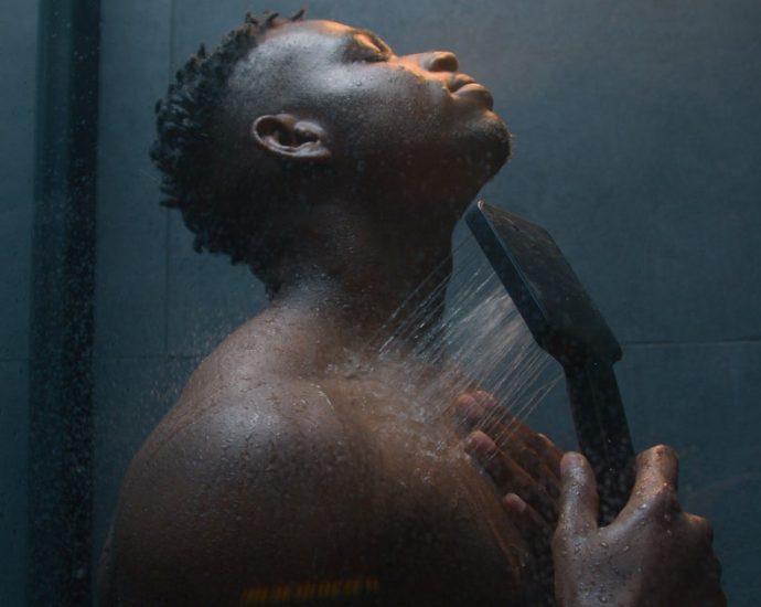 a-viral-shower-confession-just-exposed-a-health-barrier-that’s-costing-black-men-their-lives