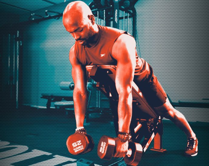 The 4 Beginner Dumbbell Exercises Everyone Needs to Know