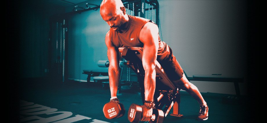 The 4 Beginner Dumbbell Exercises Everyone Needs to Know