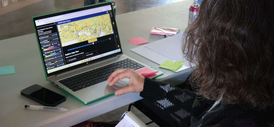 educators-&-teens-get-hands-on-with-tempo-data-to-help-investigate-local-air-quality