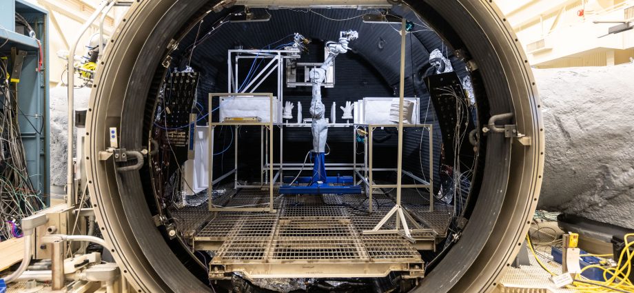 nasa’s-lunar-development-and-test-facility prepares artemis-hardware-for-moon