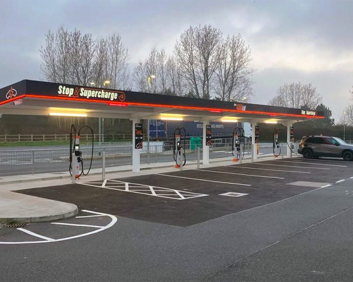 kempower’s-new-leasing-model-enables-uk-operators-to-install-ev-chargers-with-low-upfront-costs