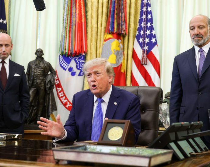 the-traitor-takes-new-shot-at-birthright-citizenship-with-fresh-executive-orders