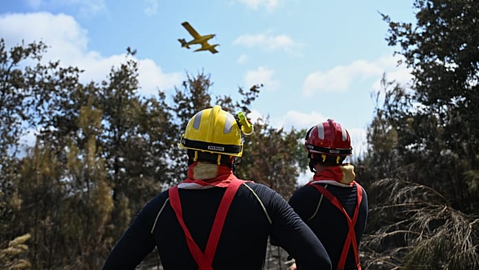 wildfire-burns-100-hectares-near-narbonne-in-france