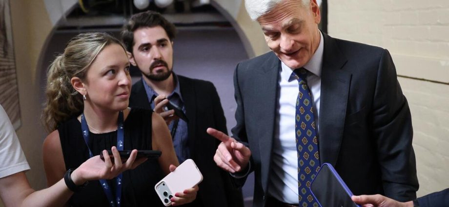 cassidy-says-he-supports-blanche-for-attorney-general,-likely-paving-way-for-confirmation