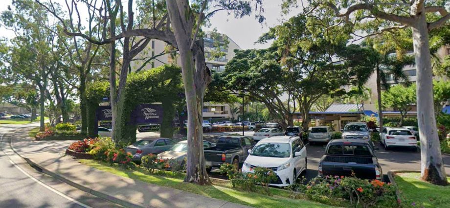 naked-college-swimmer-killed-security-guard-before-fleeing-on-foot-in-maui,-police-say
