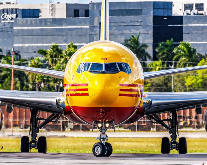 the-widebody-quietly-replacing-the-boeing-767-on-cargo-routes-is-not-what-you-think