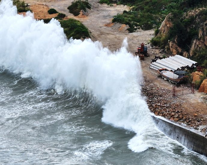 flight-cancellations,-evacuations-as-china-braces-for-typhoon-dolphin