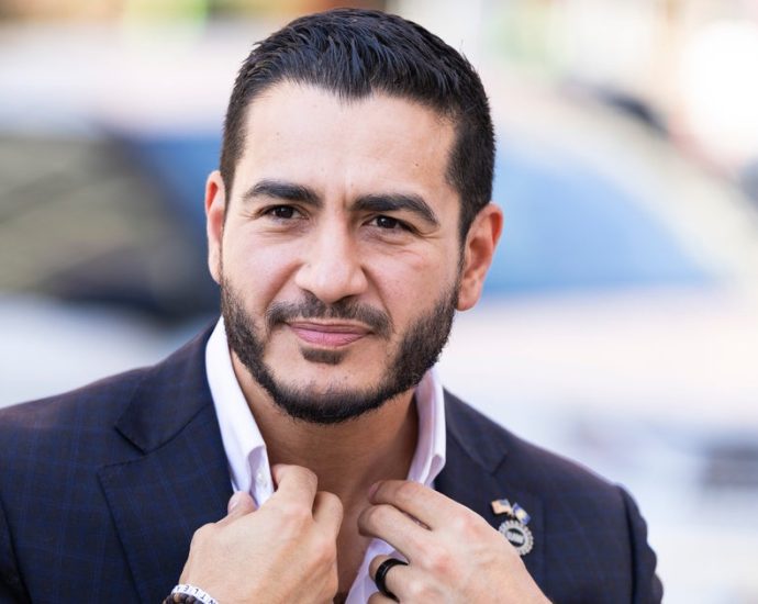 abdul-el-sayed-has-brutal-clap-back-to-the-traitor-saying-he’s-‘full-of-s**t’