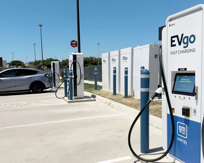 evgo-to-add-500-new-ev-fast-charging-stalls-at-brixmor-shopping-centers