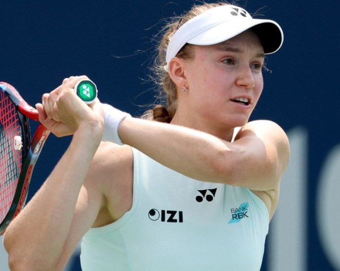 osaka,-gauff-race-into-canadian-open-quarters-as-rybakina-survives-scare