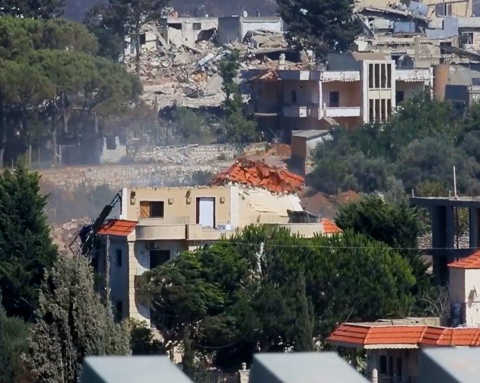 anguished-locals-watch-as-israel-demolishes-homes-in-southern-lebanon