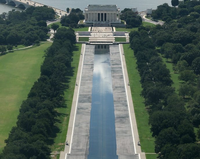 timeline:-issues-abound-after-lincoln-memorial-reflecting-pool-renovations