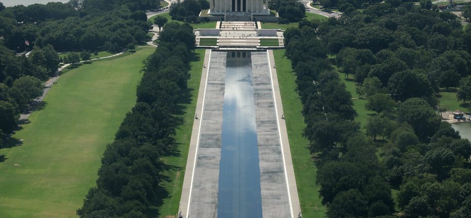 timeline:-issues-abound-after-lincoln-memorial-reflecting-pool-renovations