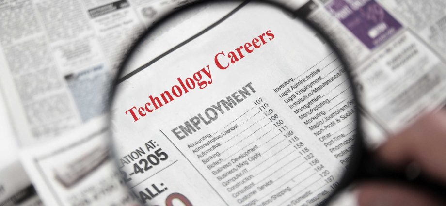 tech-sector-adds-jobs,-defies-overall-us-job-market-decline