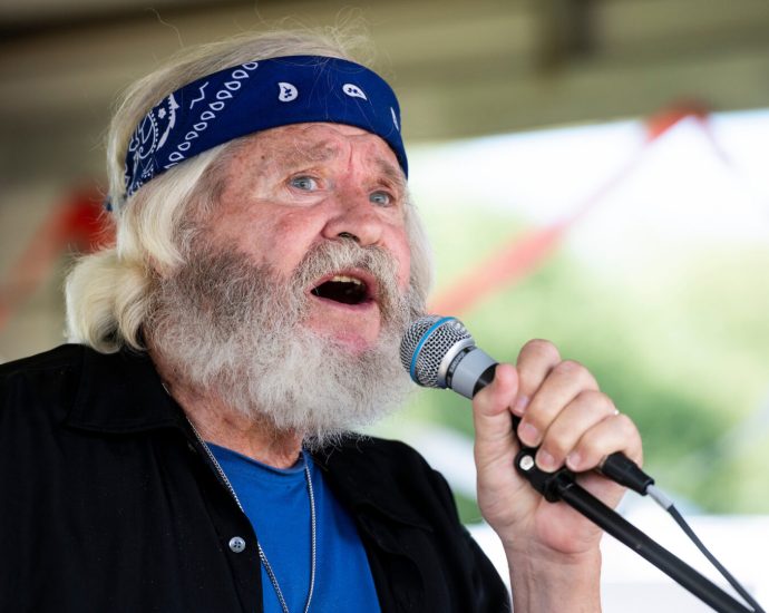 Ben Jones, who went from ‘Dukes of Hazzard’ to Congress, dies at 84