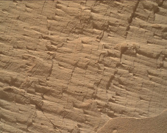 curiosity-blog,-sols-4968-4974:-rock-climbing-towards-the-discontinuity