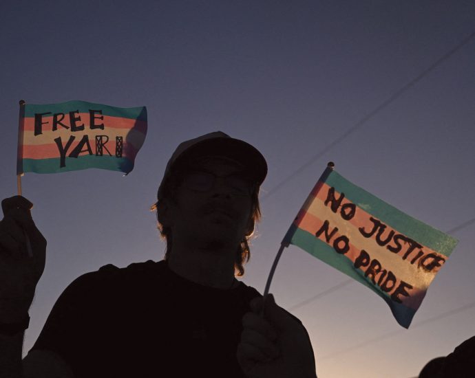 what-it’s-like-inside-eloy’s-detention-center-as-a-trans-woman