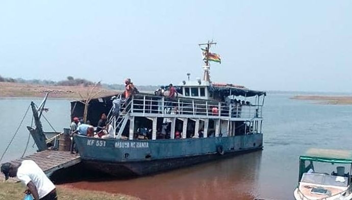 ferry-capsizes-on-lake-kariba-in-zimbabwe-with-95-people-on-board