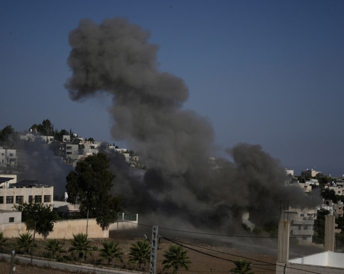 israeli-raids,-demolitions-continue-as-un-warns-west-bank-at-breaking-point