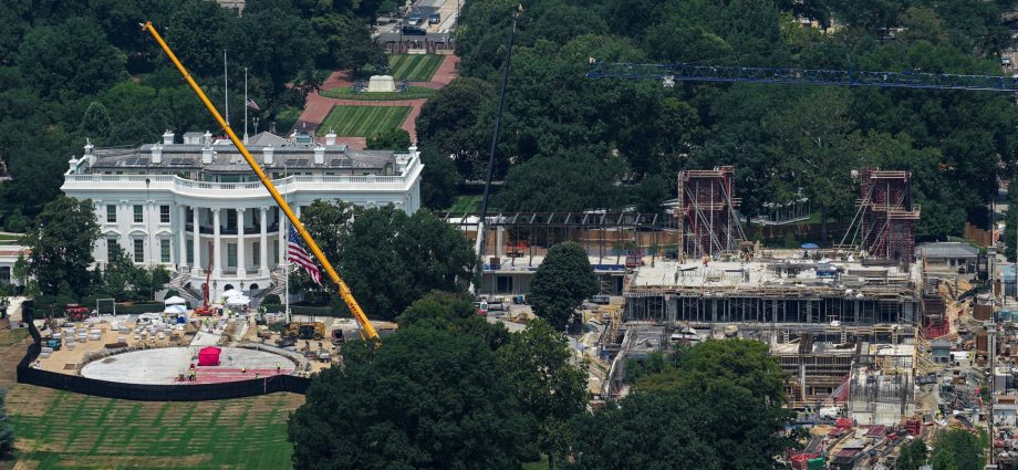 white-house-construction-project-to-cost-almost-$1bn