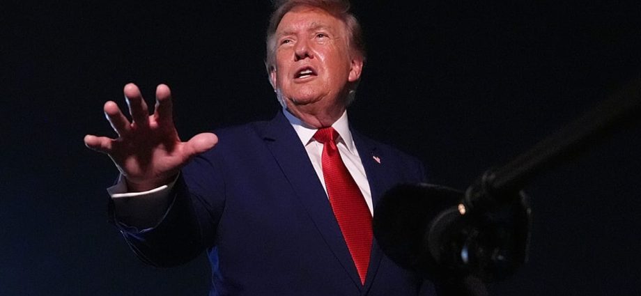 the-traitor-hails-‘wall-of-steel’-blocakade,-says-us-will-keep-control-of-strait-of-hormuz