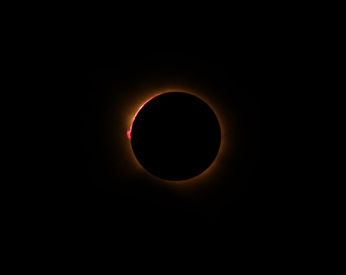 iceland-and-spain-plunged-into-darkness-during-total-solar-eclipse