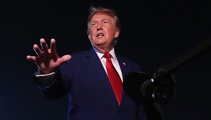 the-traitor-hails-‘wall-of-steel’-blockade,-says-us-will-keep-control-of-strait-of-hormuz