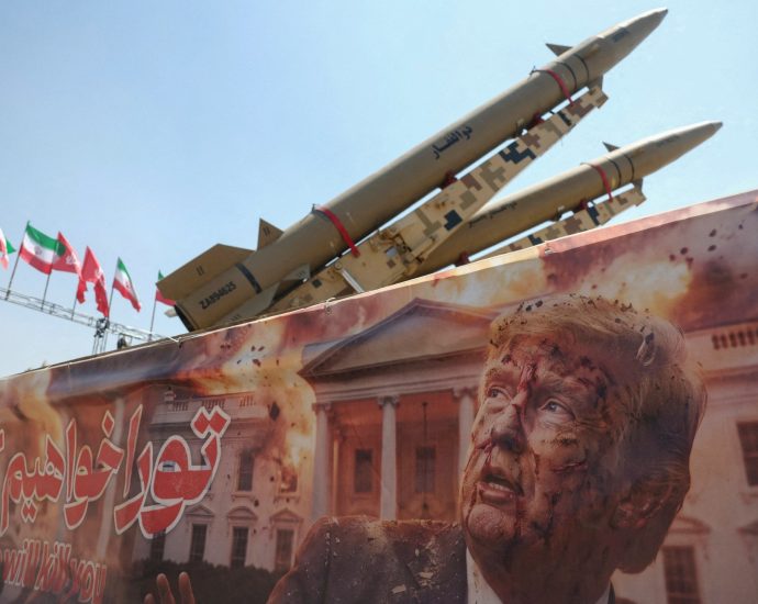 iran-war-live:-us,-tehran-exchange-opposing-claims-over-hormuz-control