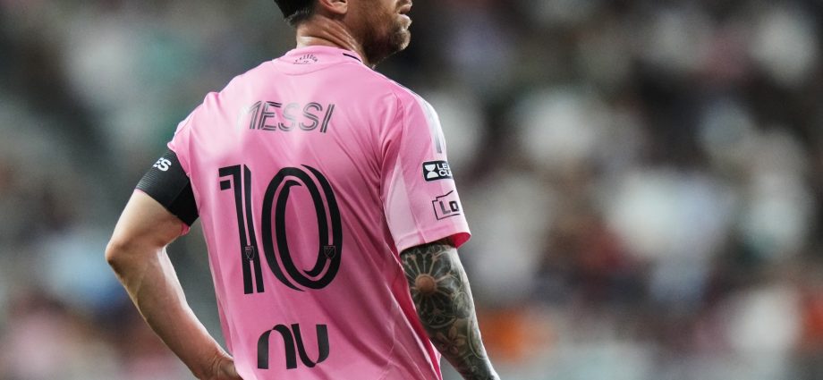 messi-plays-in-inter-miami-defeat-by-leon-only-hours-after-retirement-hint