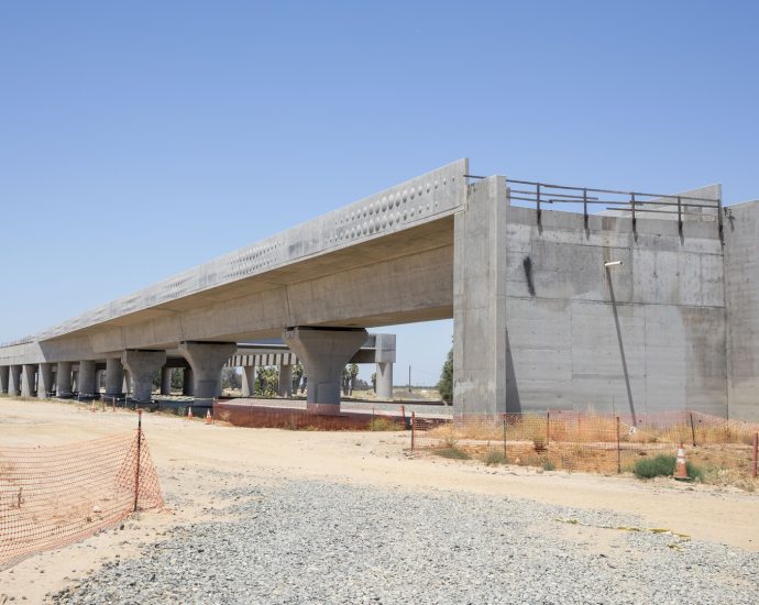 california’s-high-speed-rail-project-could-run-out-of-money-next-year