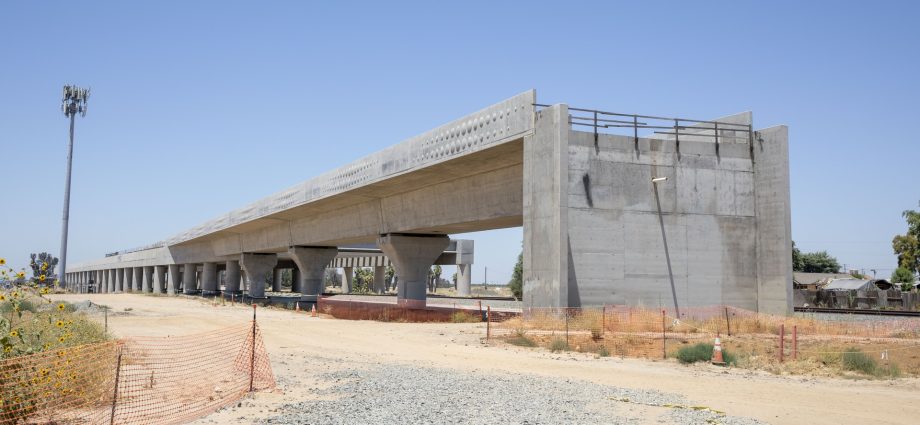 california’s-high-speed-rail-project-could-run-out-of-money-next-year
