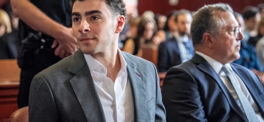 luigi-mangione-expected-to-plead-guilty-during-manhattan-federal-court-hearing