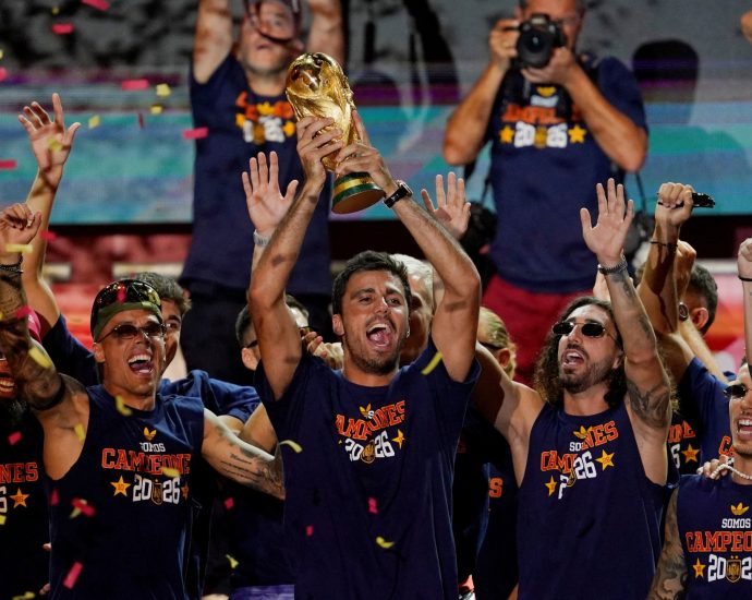 man-city-tight-lipped-on-rodri-transfer-amid-barcelona-and-real-madrid-link