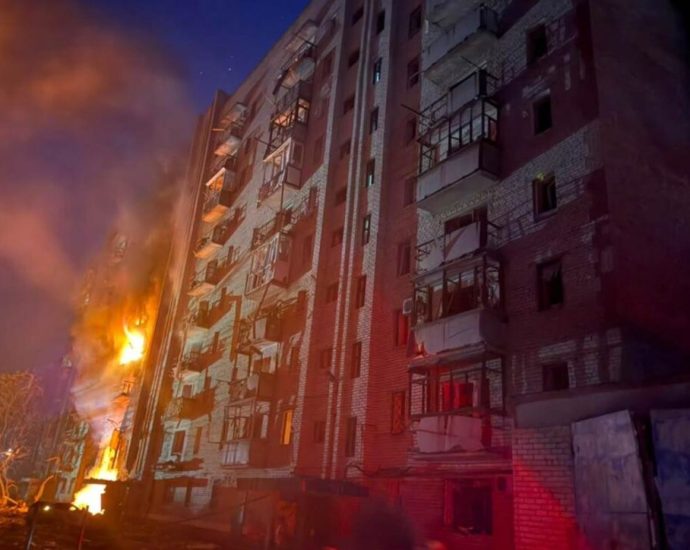 russia-drops-eight-fab-250-bombs-on-kramatorsk,-killing-one-and-injuring-18