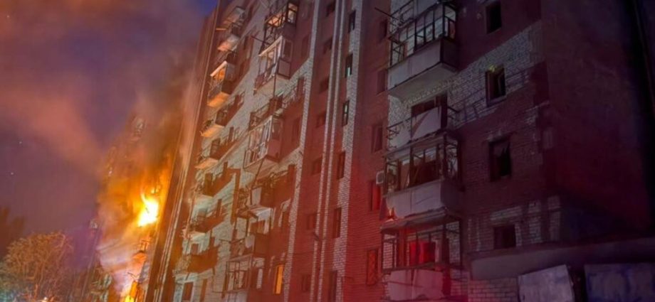 russia-drops-eight-fab-250-bombs-on-kramatorsk,-killing-one-and-injuring-18