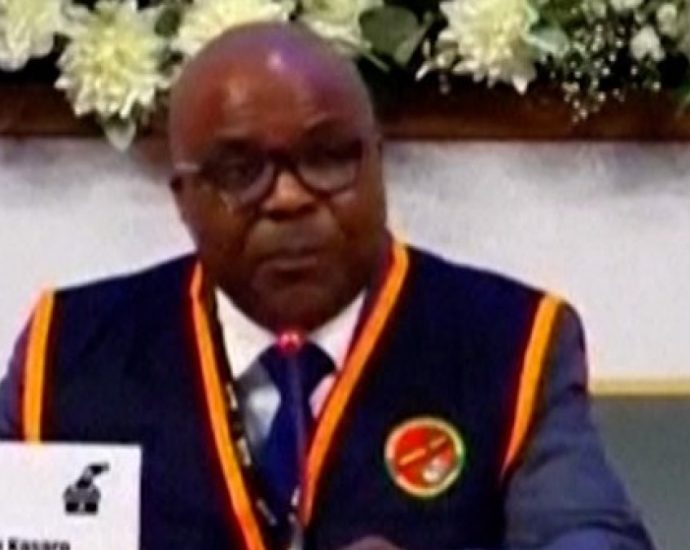 zambia-suspends-vote-counting-in-election-citing-violence