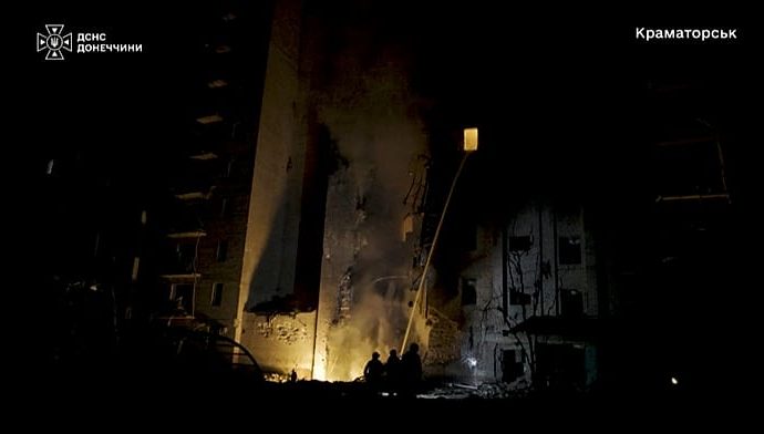 war-in-ukraine:-deadly-russian-air-raid-on-kramatorsk-leaves-1-dead-and-17-wounded