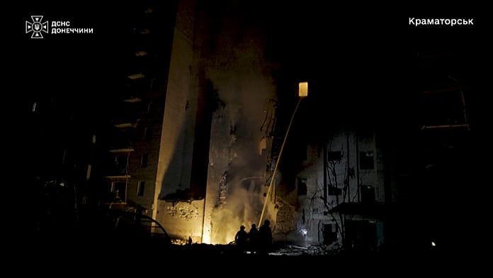 war-in-ukraine:-deadly-russian-air-raid-on-kramatorsk-leaves-1-dead-and-17-wounded