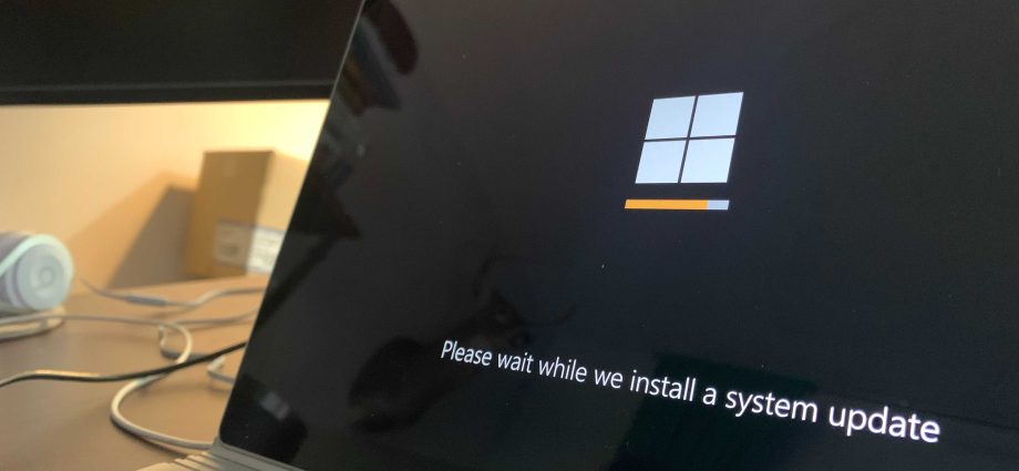august’s-patch-tuesday-is-a-monster:-751-fixes,-with-an-exploited-windows-flaw