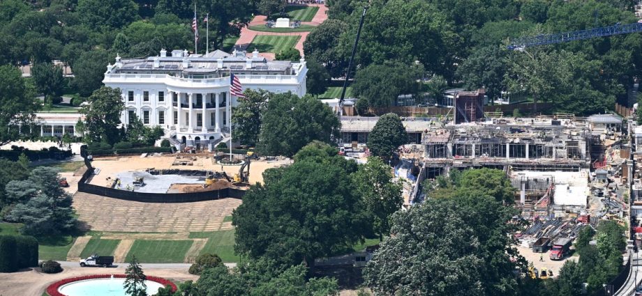 the-traitor-asks-supreme-court-to-allow-white-house ballroom construction-to-continue