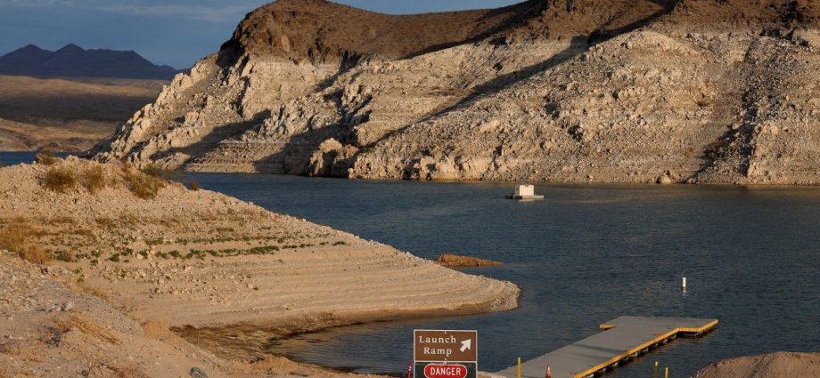 Water supply for three US states drips down, Lake Mead at record low
