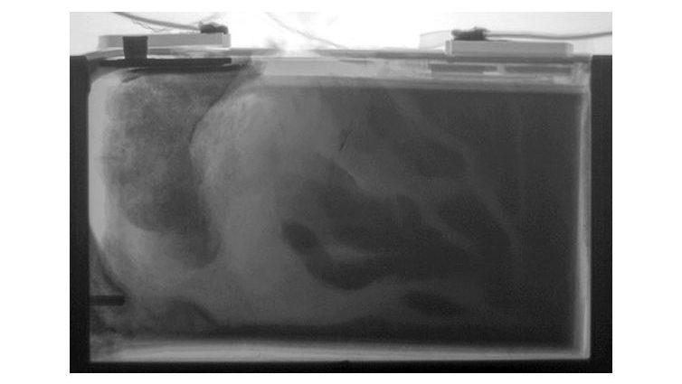fraunhofer-emi’s-x-ray-system-films-inside-battery-cells-at-up-to-1,000-images-per-second
